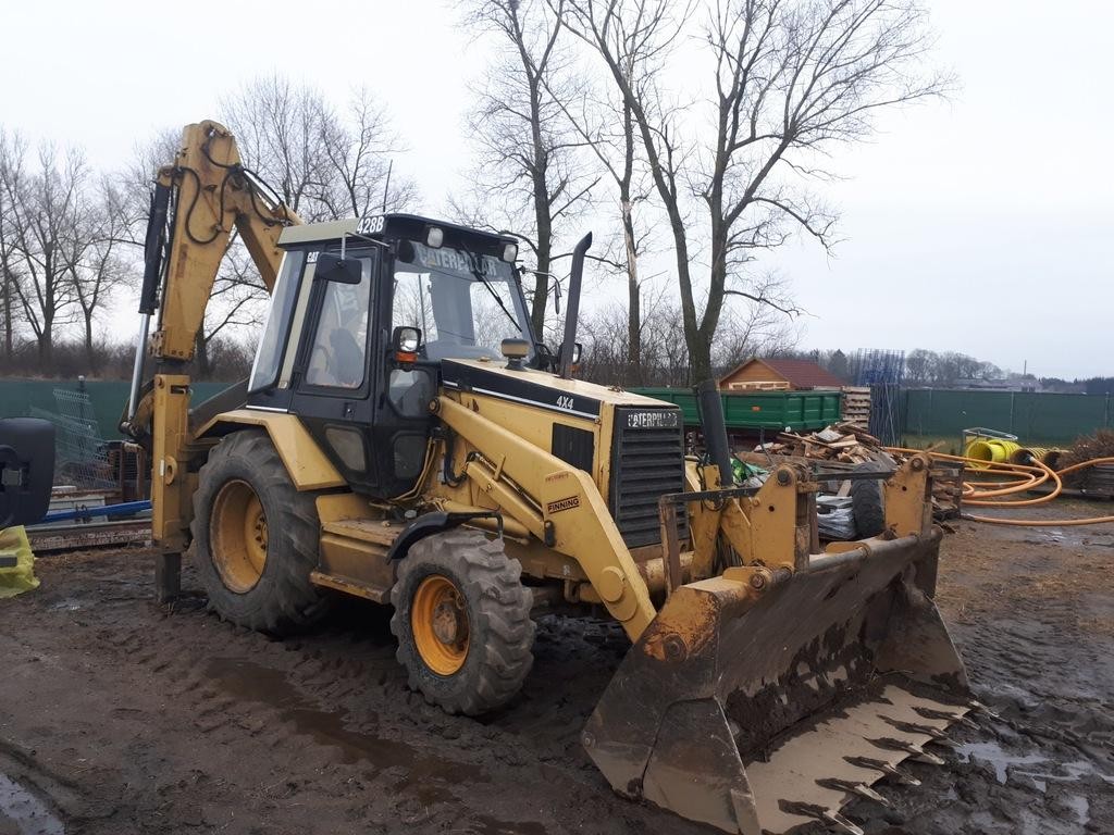 Аренда экскаватора погрузчика катерпилер 428в